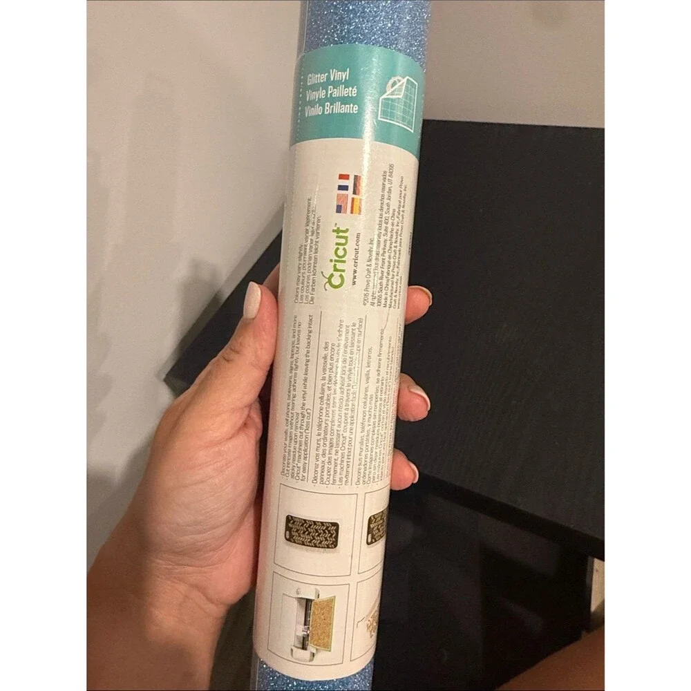Cricut Sky Blue Glitter Vinyl Roll Adhesive Craft Vinyl for Cricut & Silhouette